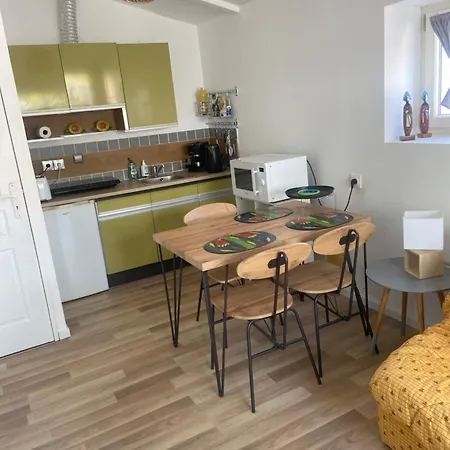 Petit Feriehus Saint-Xandre